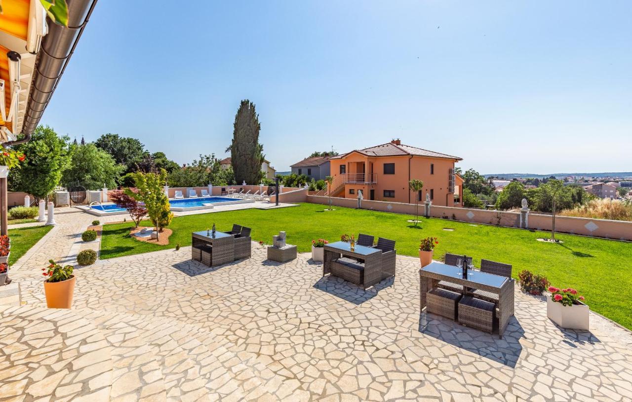 Villa Natalija Medulin Bagian luar foto