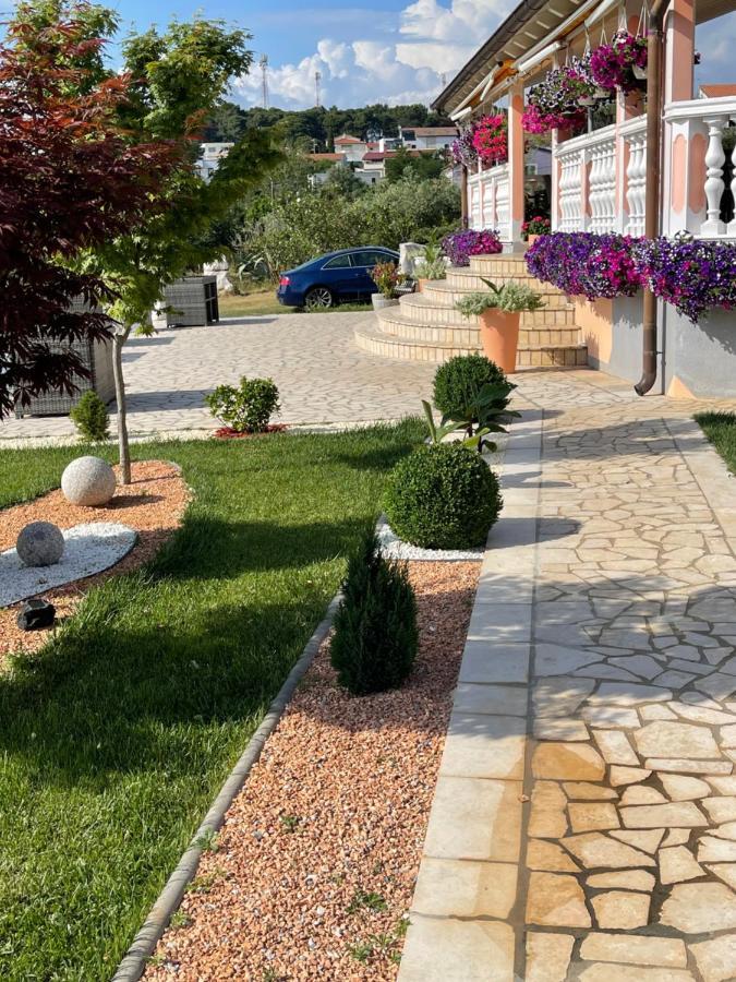 Villa Natalija Medulin Bagian luar foto